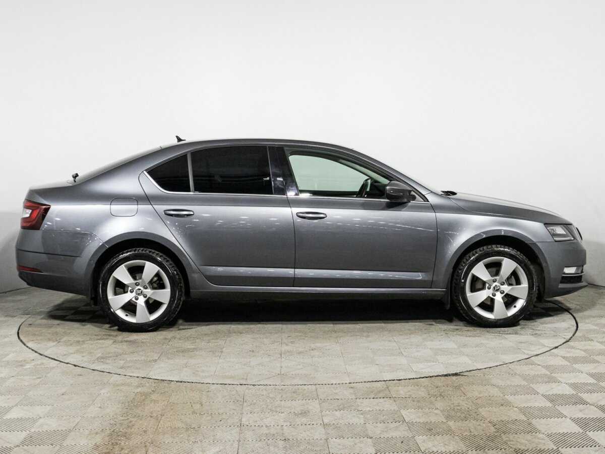 Skoda Octavia 2020 года с пробегом. Фото: #3