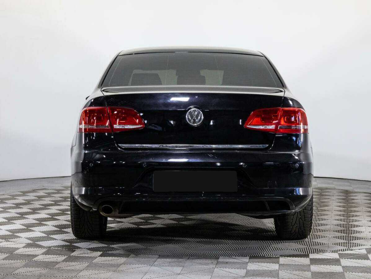 Volkswagen Passat 2013 года с пробегом. Фото: #4