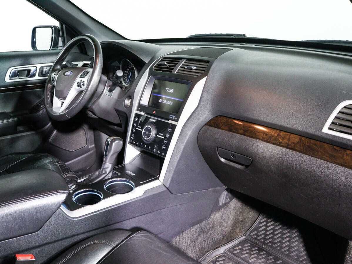 Ford Explorer 2012 года с пробегом. Фото: #8