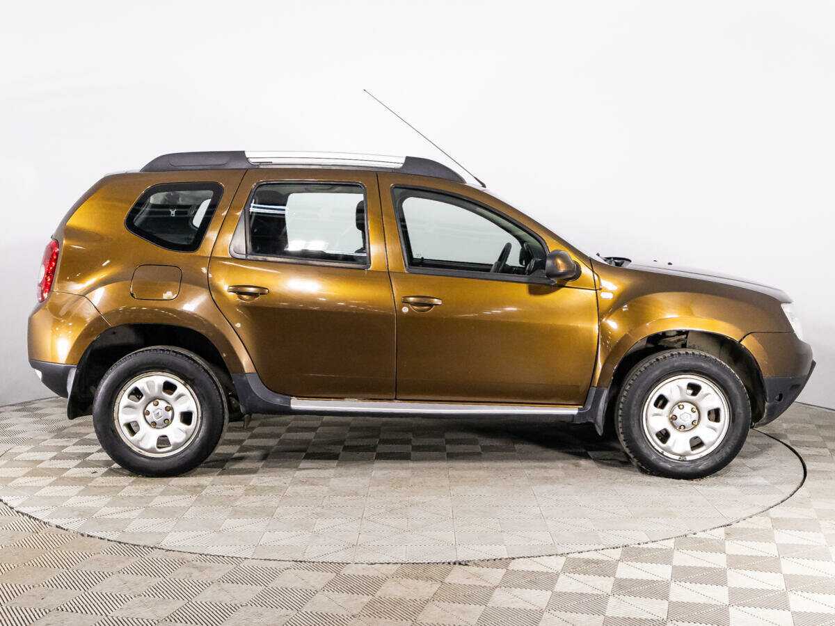 Renault Duster 2013 года с пробегом. Фото: #3