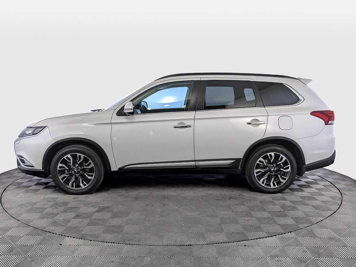Mitsubishi Outlander 2021 года с пробегом. Фото: #7
