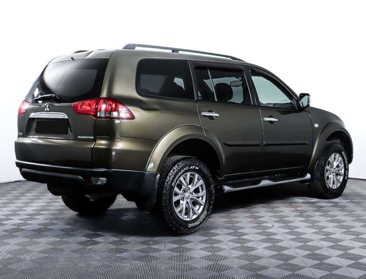 Mitsubishi Pajero Sport 2014 года с пробегом. Фото: #3