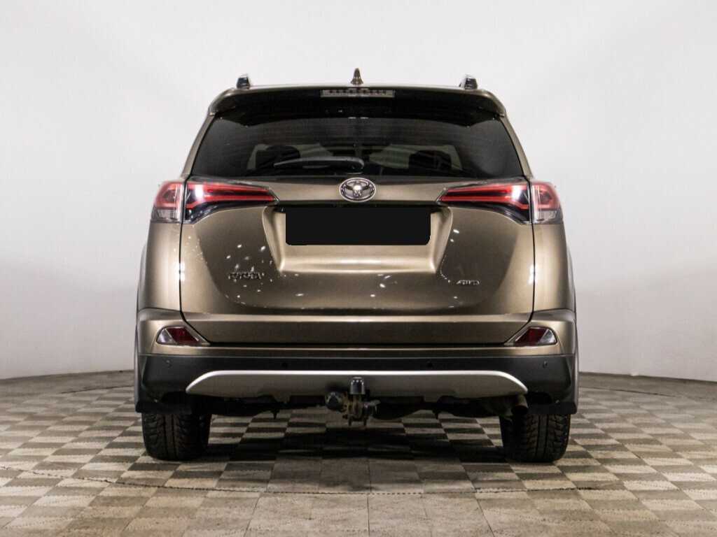 Toyota RAV4 2017 года с пробегом. Фото: #5