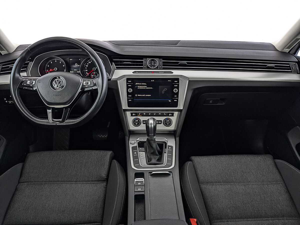 Volkswagen Passat 2019 года с пробегом. Фото: #13