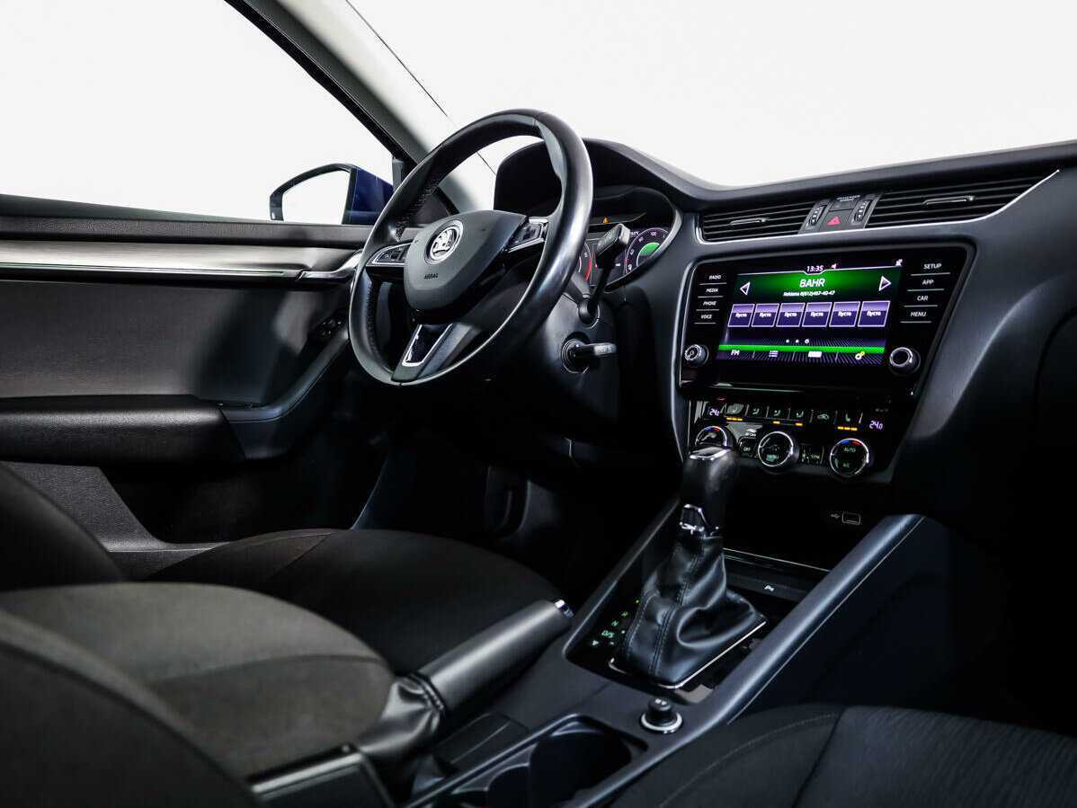 Skoda Octavia 2018 года с пробегом. Фото: #7
