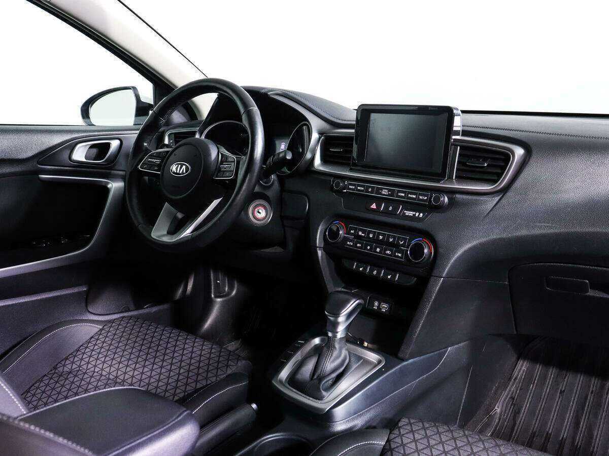 Kia Ceed 2018 года с пробегом. Фото: #6