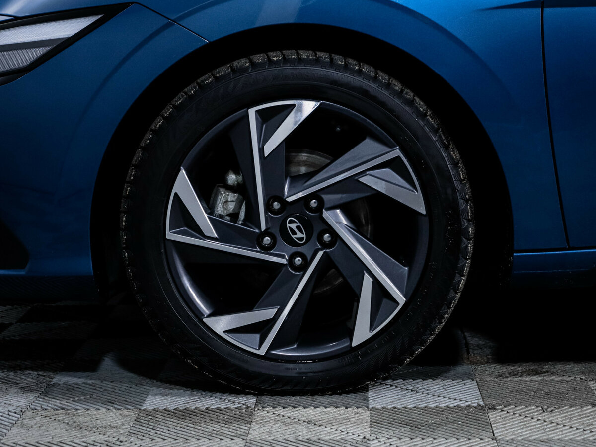 Hyundai Elantra 2023 года с пробегом. Фото: #12