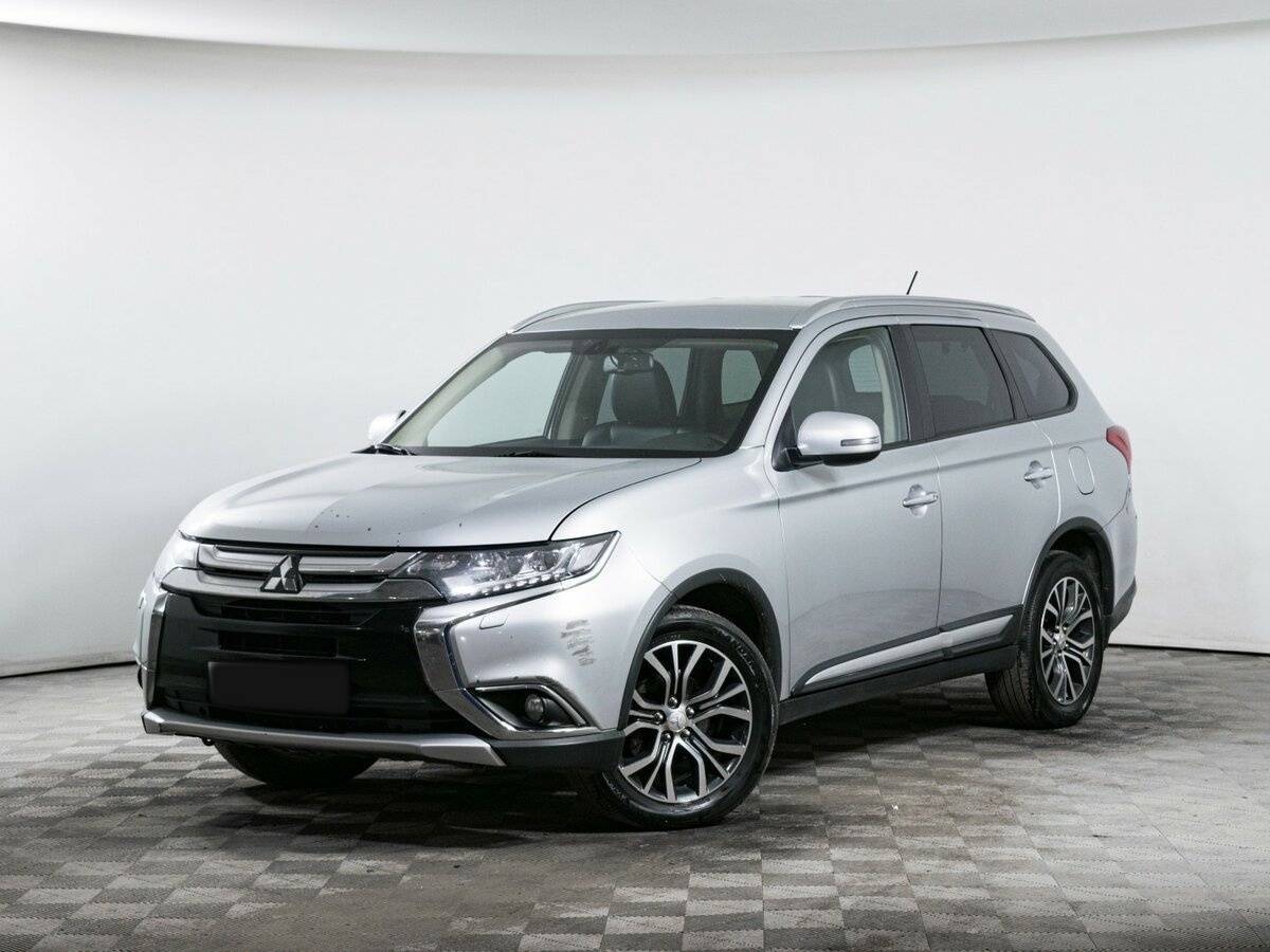 Mitsubishi Outlander 2015 года с пробегом. Фото: #0