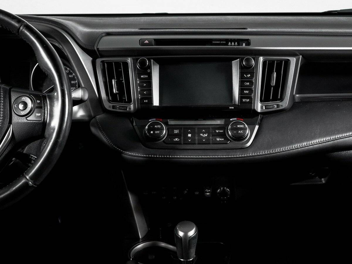 Toyota RAV4 2017 года с пробегом. Фото: #12