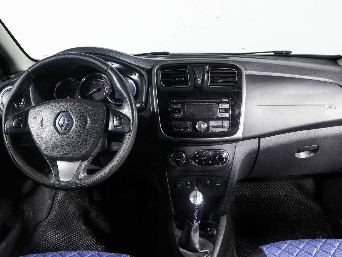 Renault Sandero 2015 года с пробегом. Фото: #9
