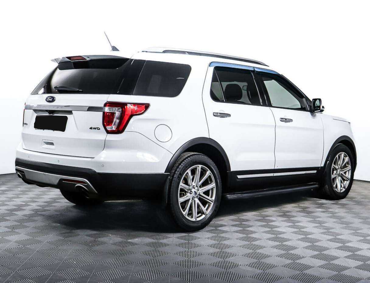 Ford Explorer 2017 года с пробегом. Фото: #4