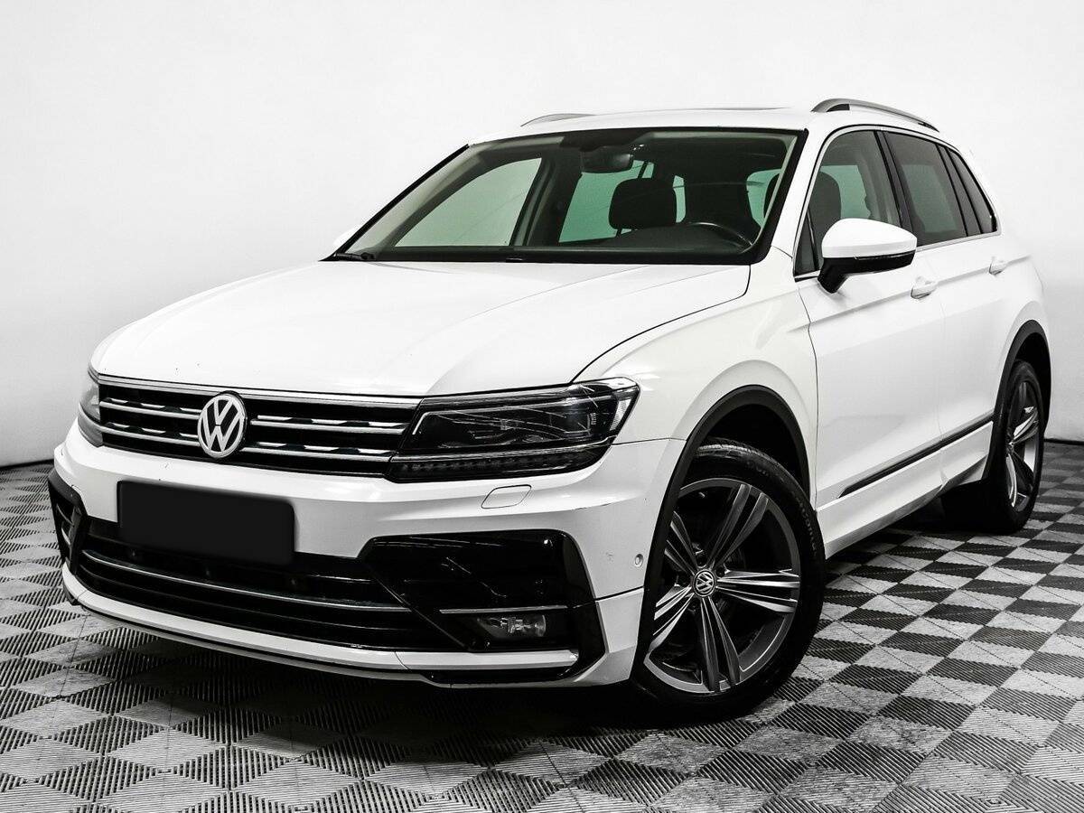 Volkswagen Tiguan 2018 года с пробегом. Посмотреть фото