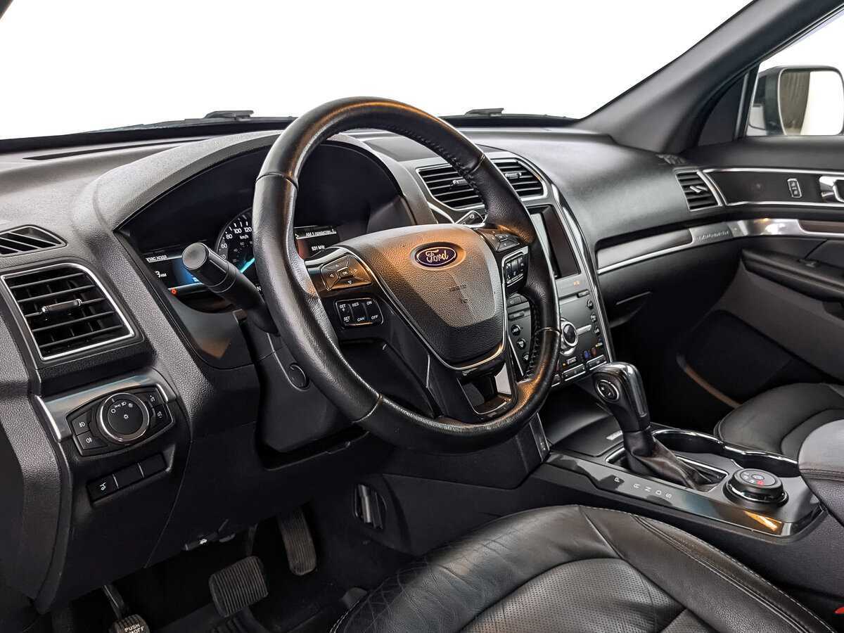 Ford Explorer 2018 года с пробегом. Фото: #13