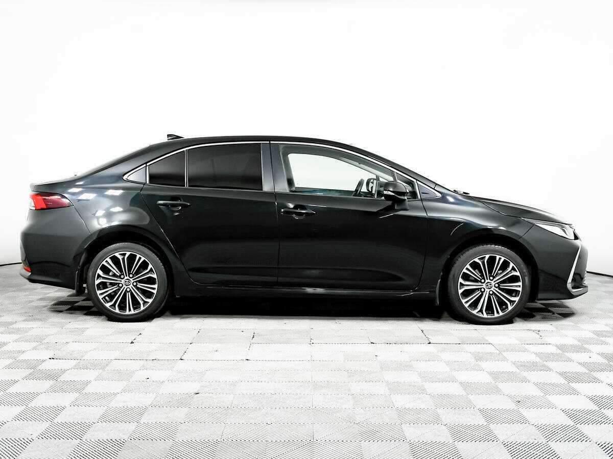 Toyota Corolla 2019 года с пробегом. Фото: #3