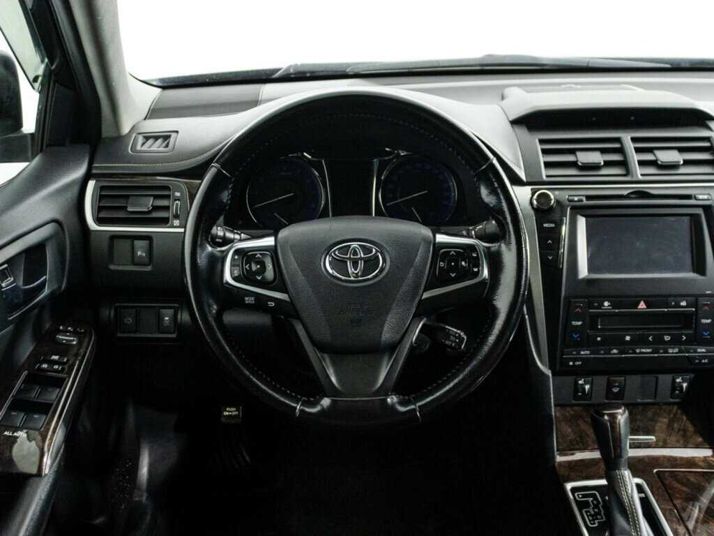 Toyota Camry 2016 года с пробегом. Фото: #18