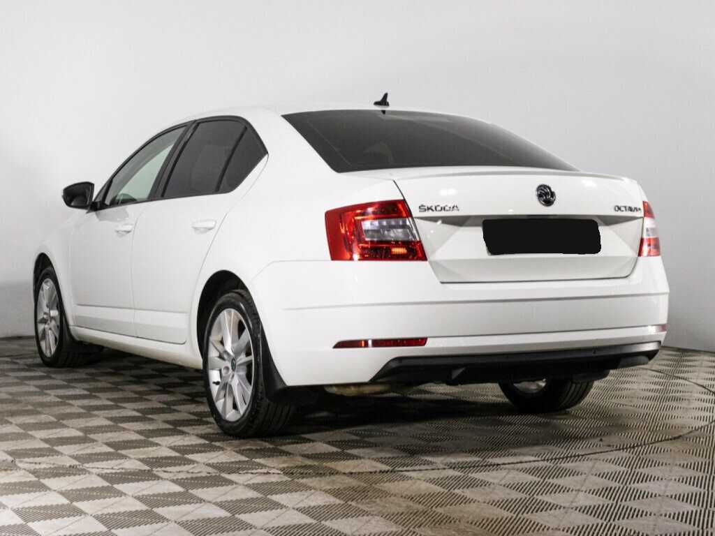 Skoda Octavia 2018 года с пробегом. Фото: #6