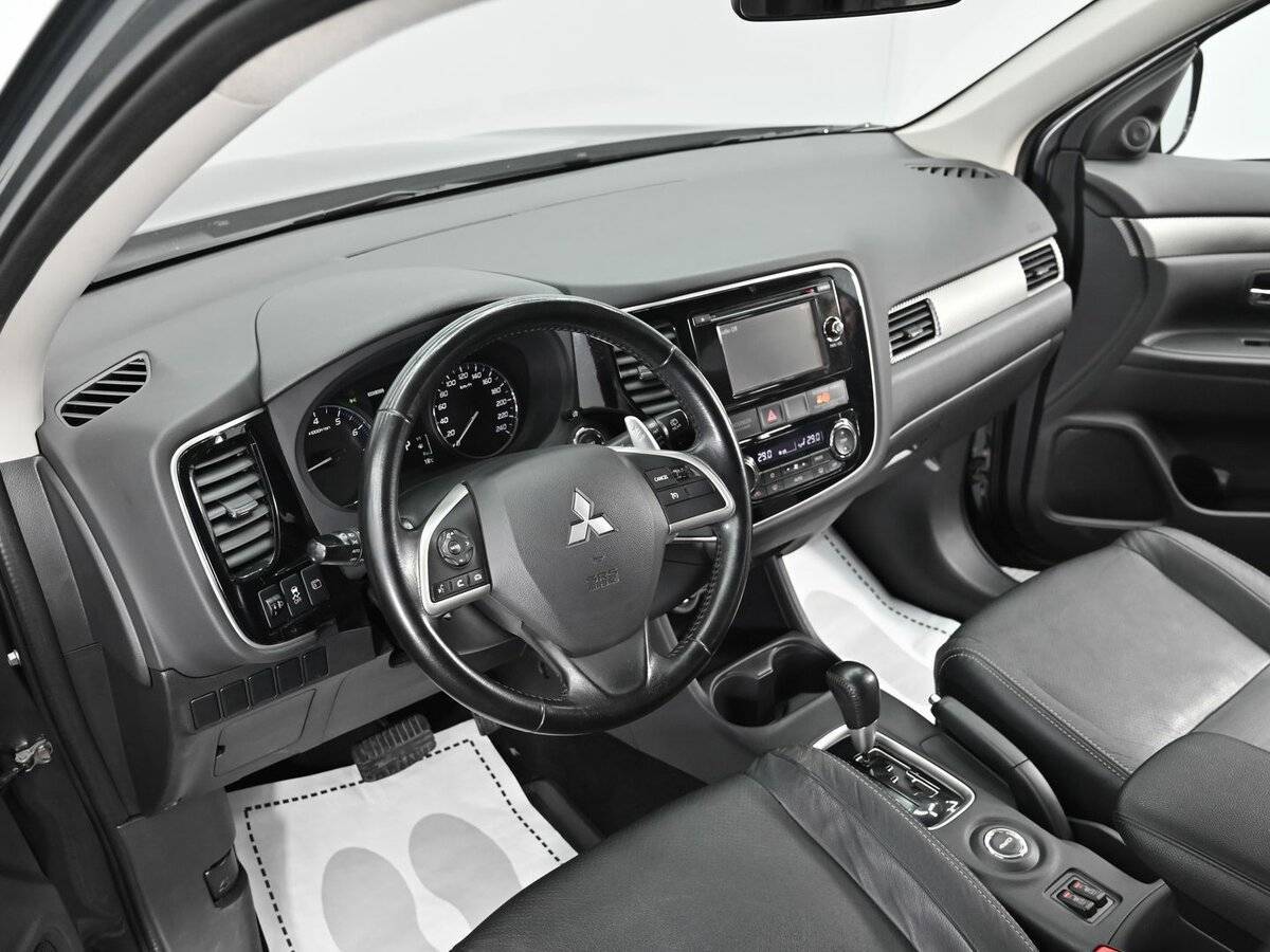 Mitsubishi Outlander 2014 года с пробегом. Фото: #7