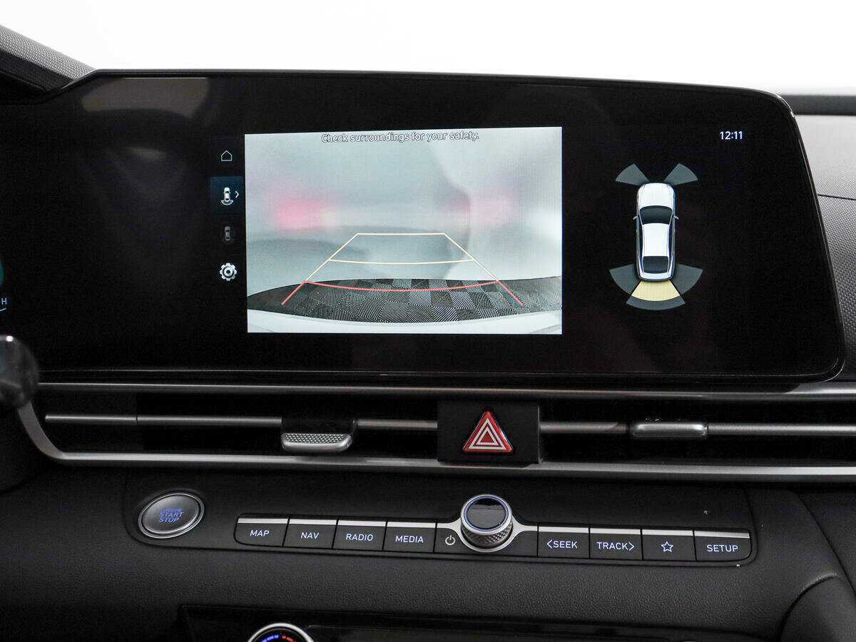 Hyundai Elantra 2024 года с пробегом. Фото: #19