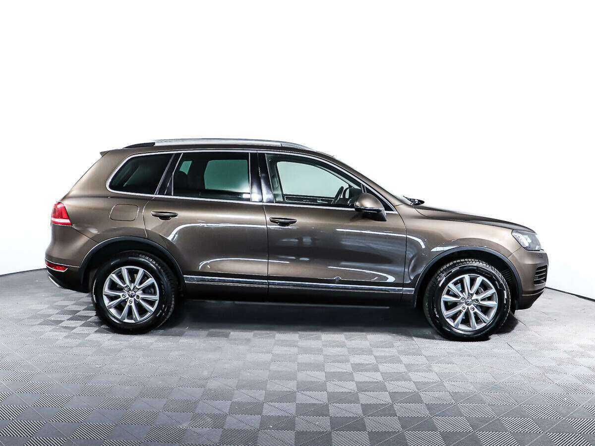 Volkswagen Touareg 2013 года с пробегом. Фото: #3