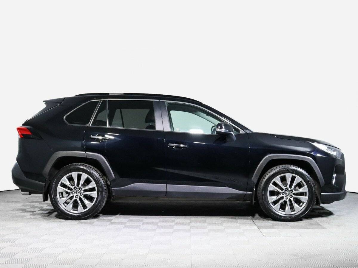 Toyota RAV4 2020 года с пробегом. Фото: #3