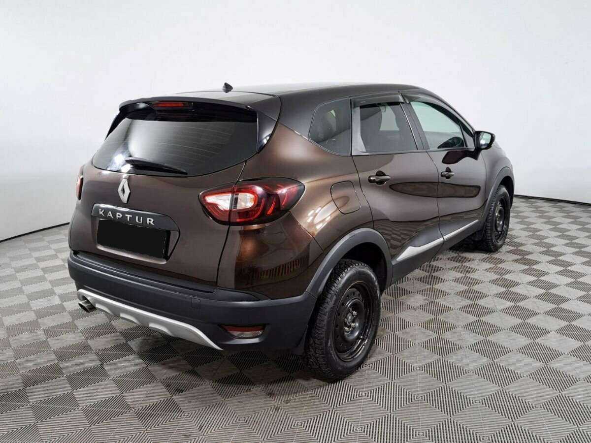 Renault Kaptur 2017 года с пробегом. Фото: #4