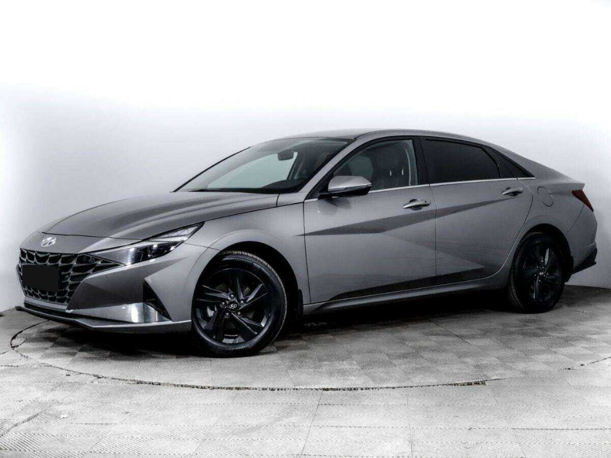 Hyundai Elantra 2021 года с пробегом. Посмотреть фото