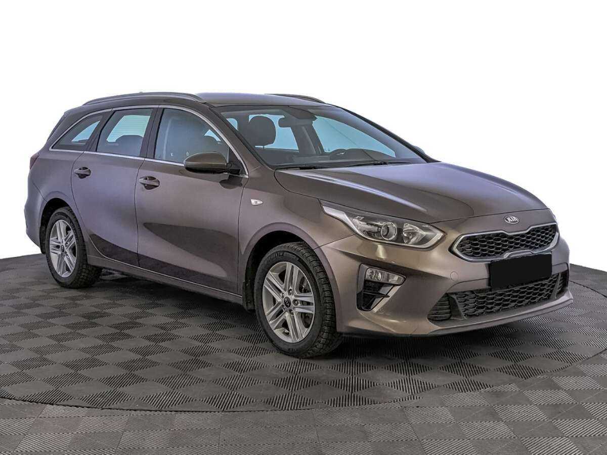 Kia Ceed 2021 года с пробегом. Фото: #2