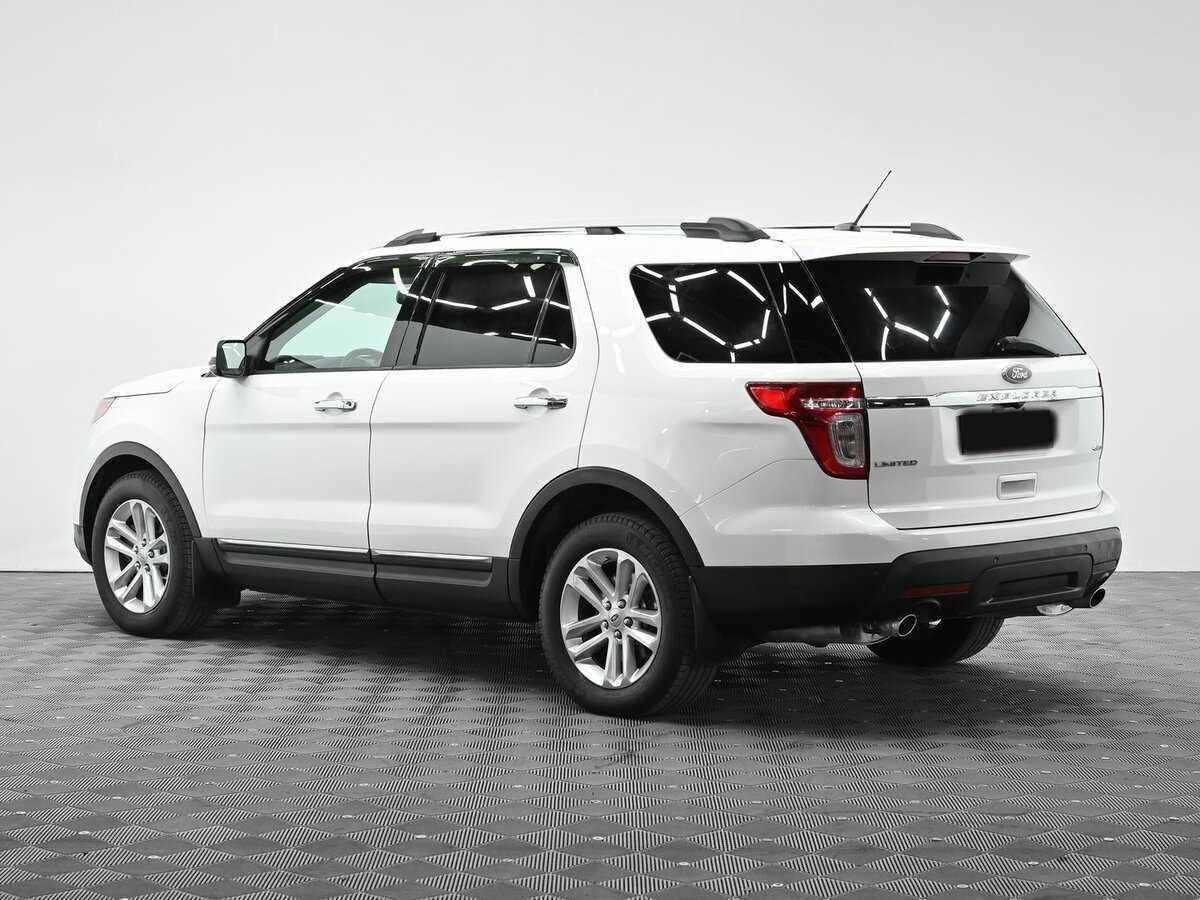 Ford Explorer 2012 года с пробегом. Фото: #2