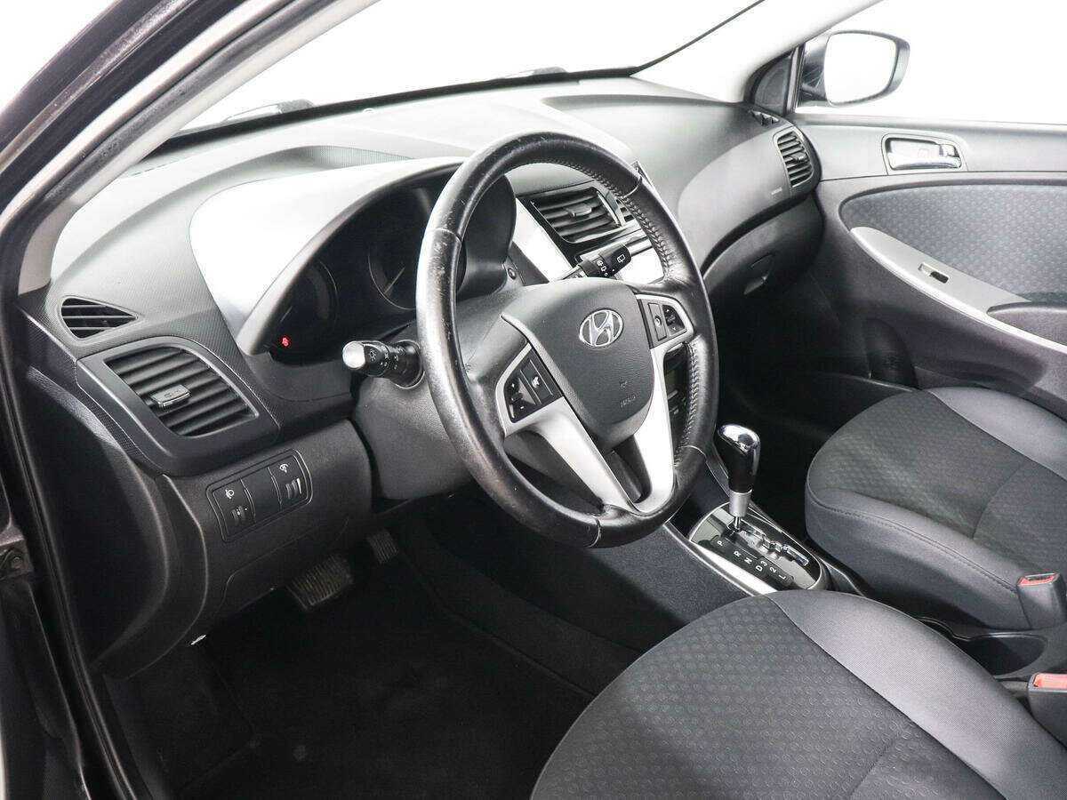 Hyundai Solaris 2012 года с пробегом. Фото: #4