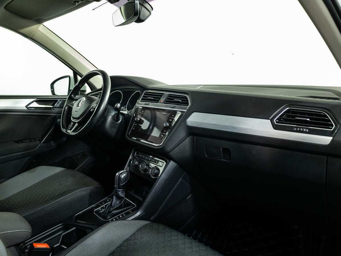 Volkswagen Tiguan 2018 года с пробегом. Фото: #7