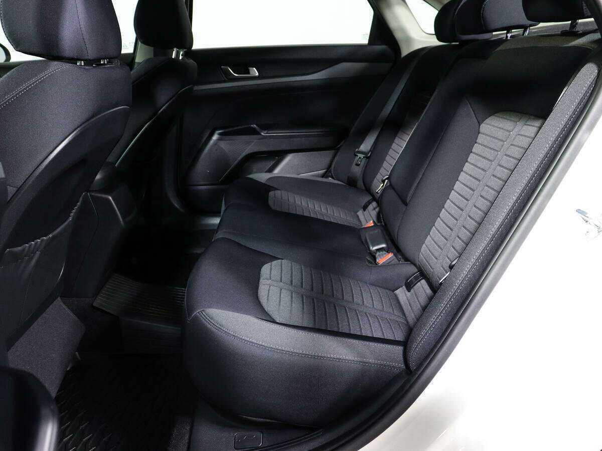 Kia K5 2020 года с пробегом. Фото: #7