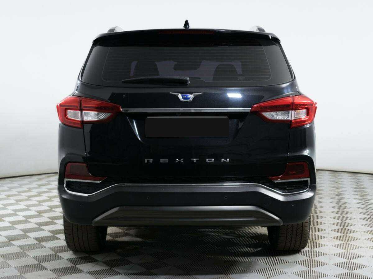SsangYong Rexton 2019 года с пробегом. Фото: #3