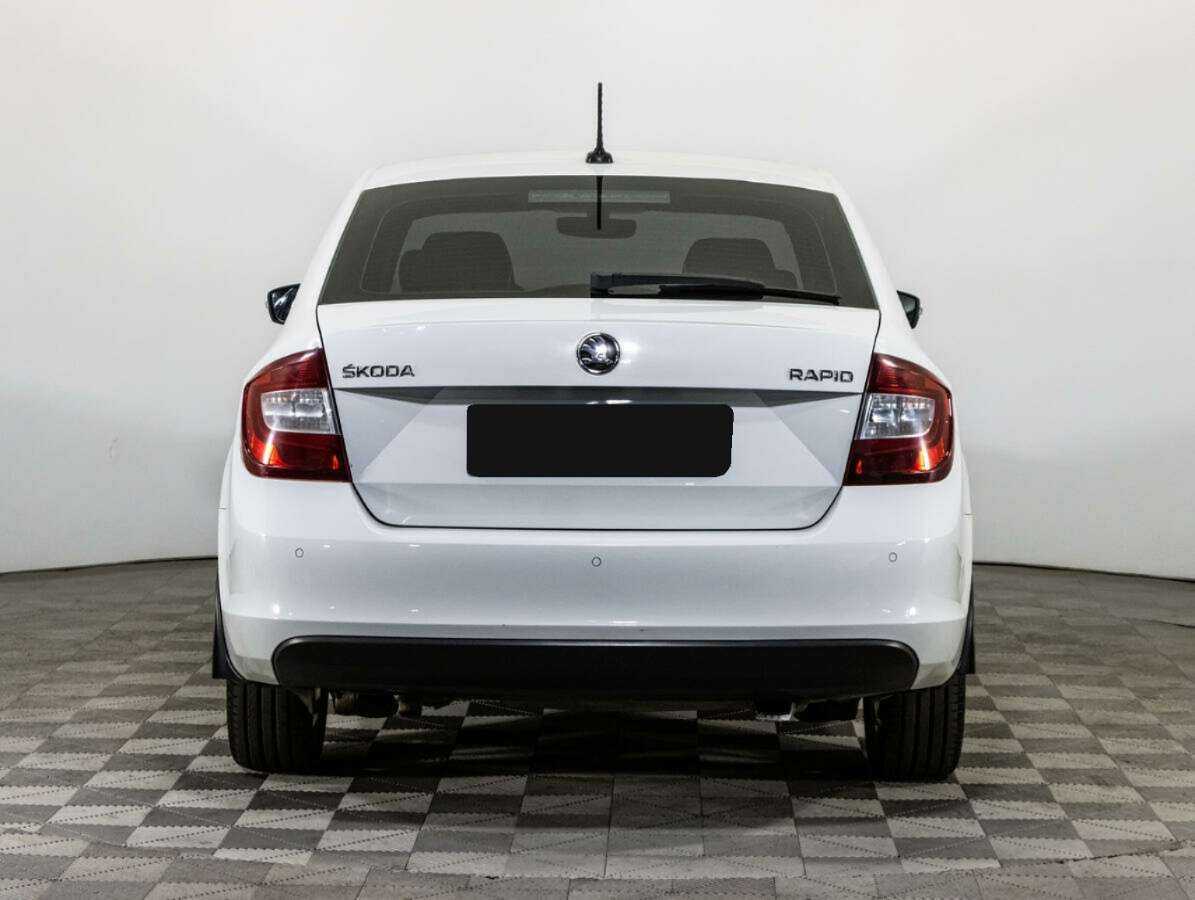 Skoda Rapid 2017 года с пробегом. Фото: #4
