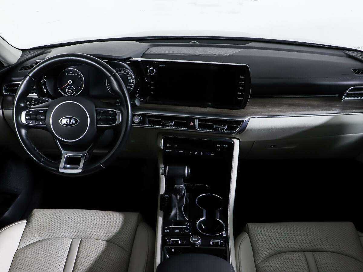 Kia K5 2020 года с пробегом. Фото: #10