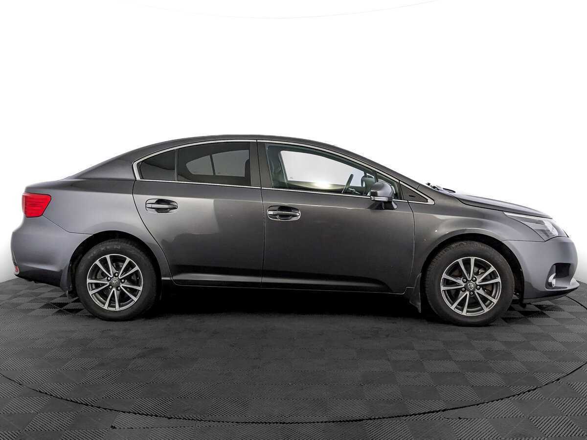 Toyota Avensis 2012 года с пробегом. Фото: #3