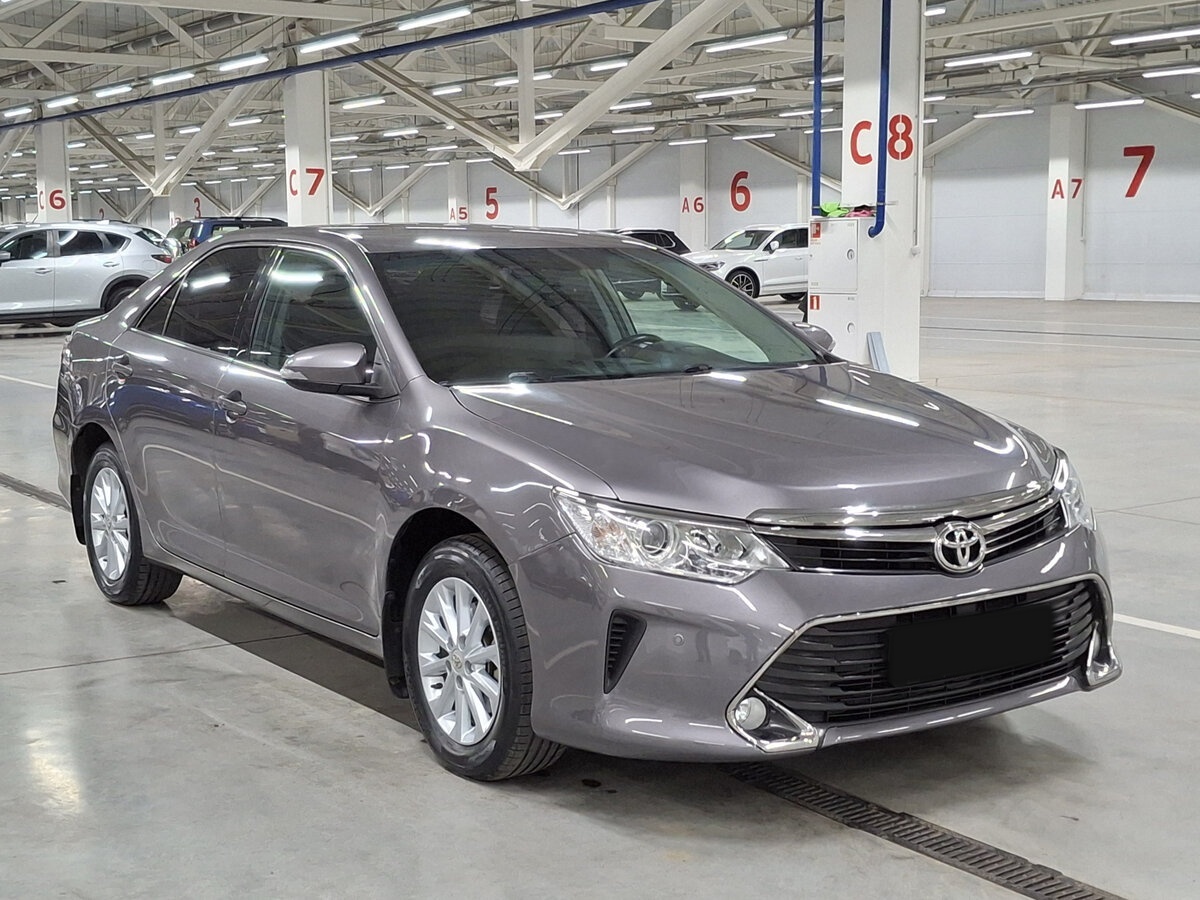 Toyota Camry 2016 года с пробегом. Фото: #2