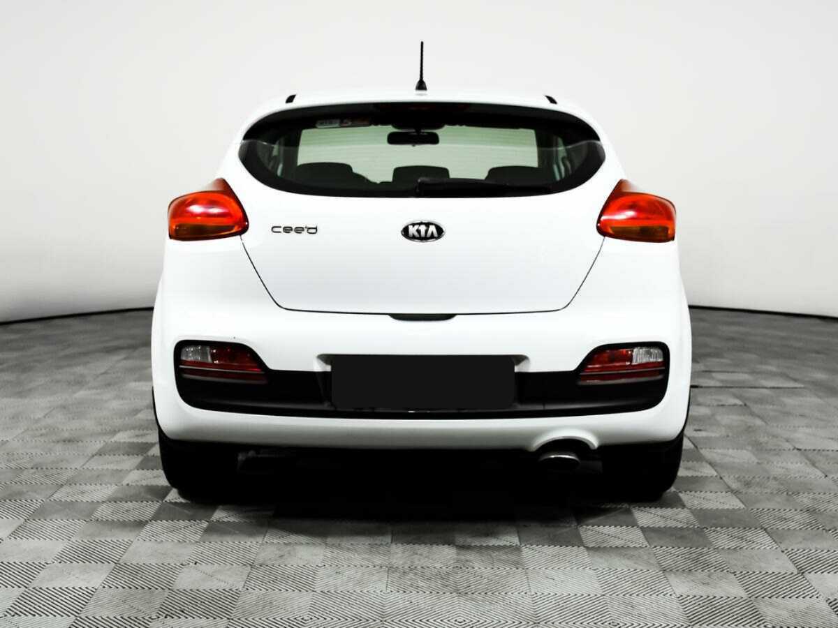 Kia Ceed 2013 года с пробегом. Фото: #5