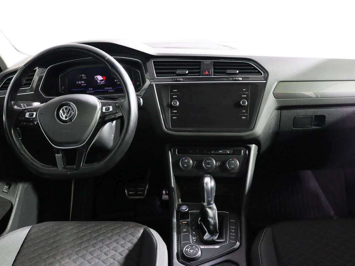 Volkswagen Tiguan 2018 года с пробегом. Фото: #9