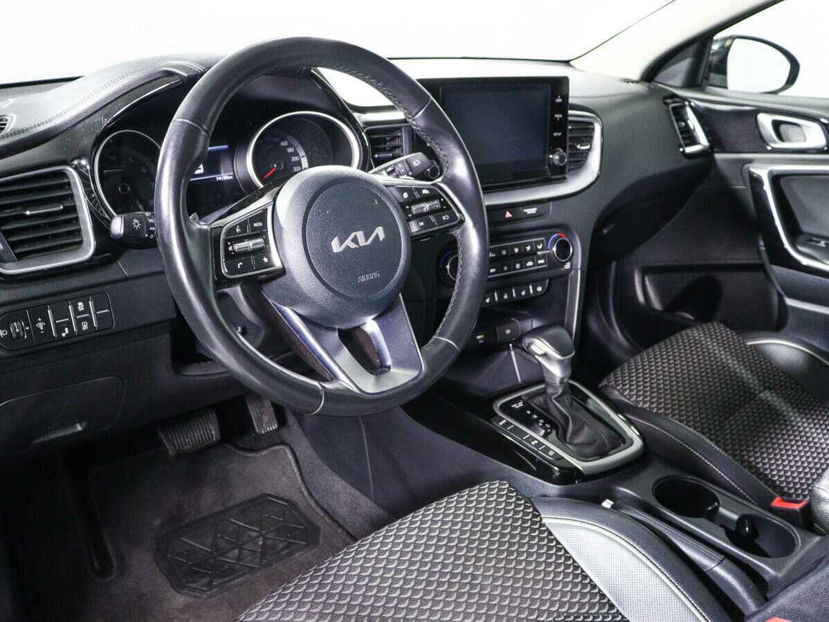 Kia Ceed 2021 года с пробегом. Фото: #13