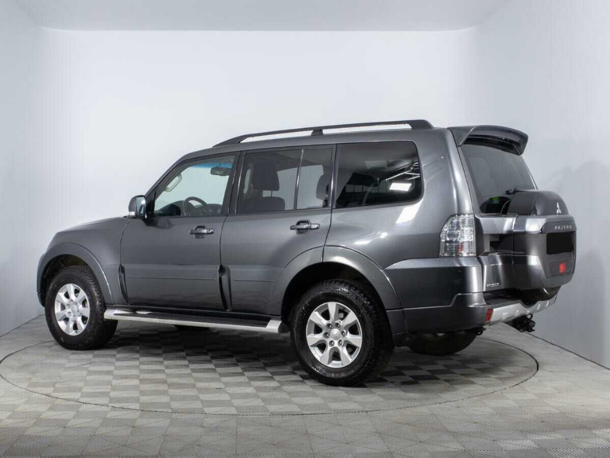 Mitsubishi Pajero 2017 года с пробегом. Фото: #6