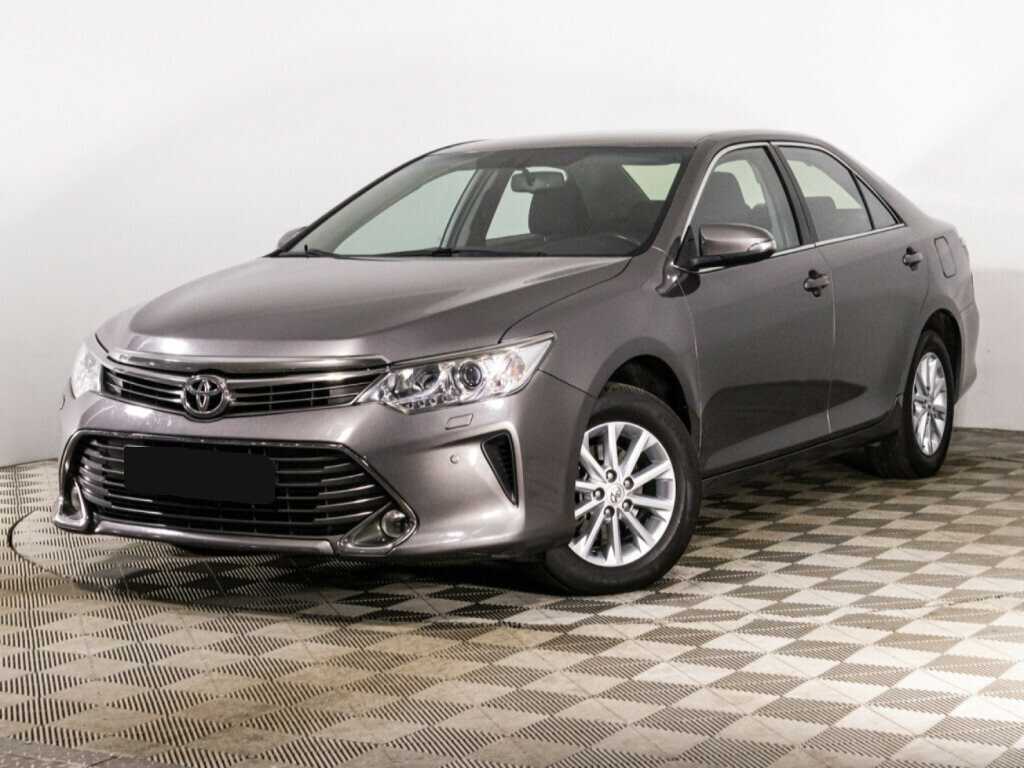 Toyota Camry 2015 года с пробегом. Посмотреть фото