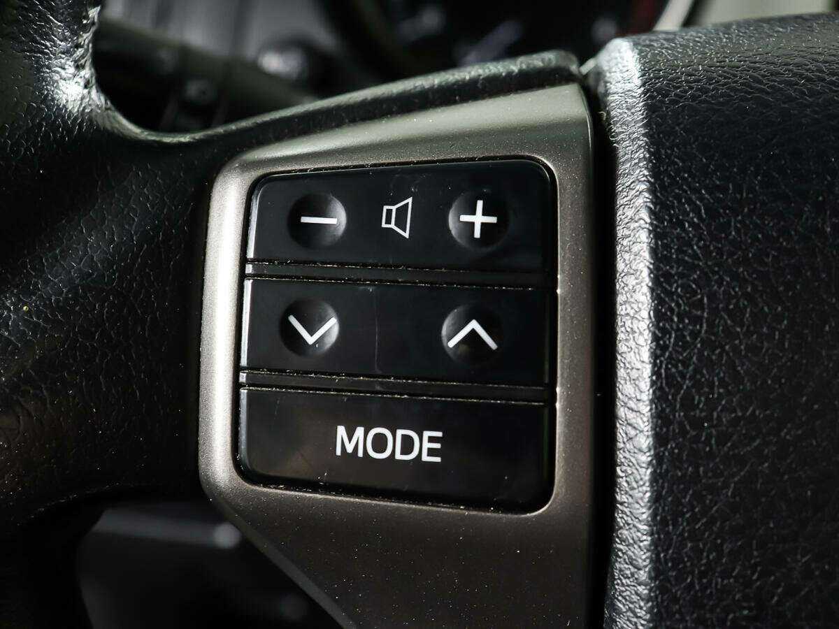 Toyota Land Cruiser Prado 2012 года с пробегом. Фото: #16