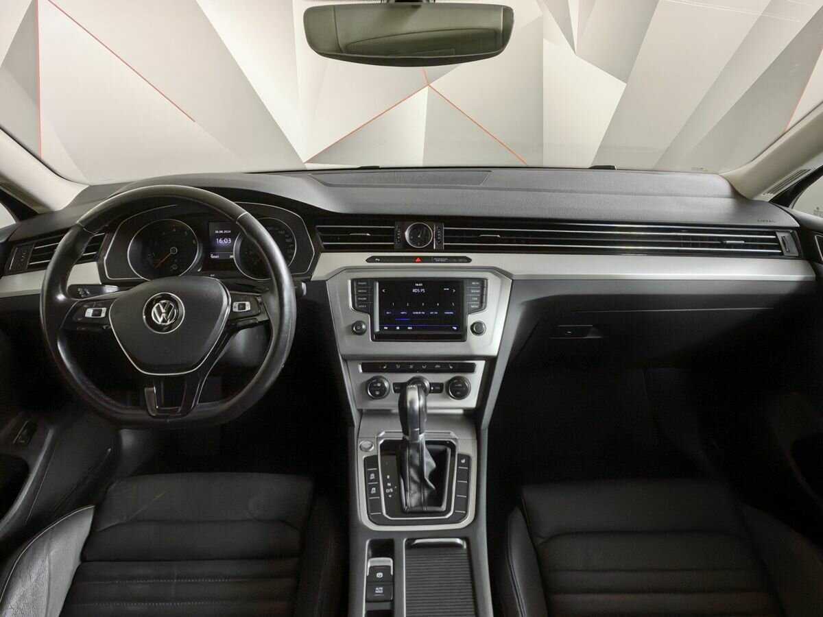 Volkswagen Passat 2017 года с пробегом. Фото: #9