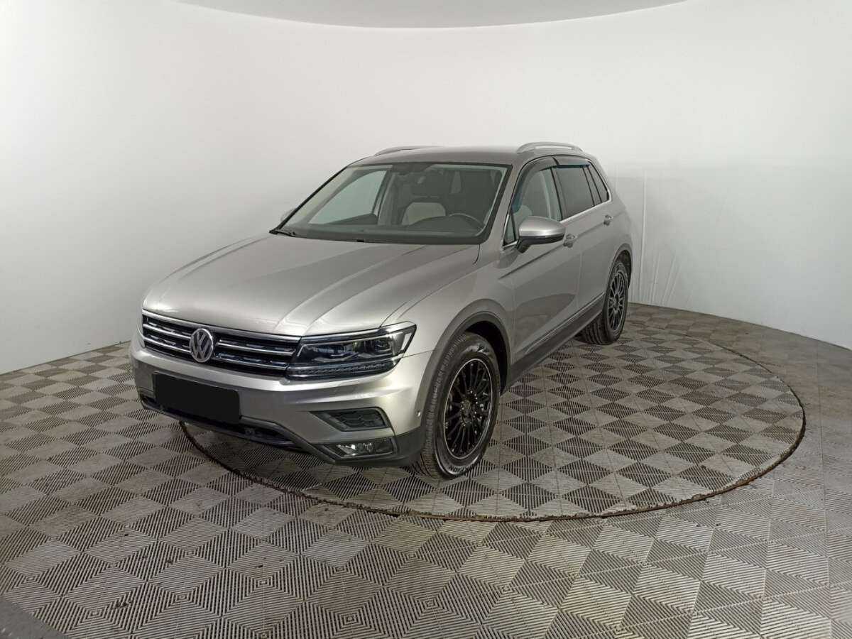 Volkswagen Tiguan 2017 года с пробегом. Посмотреть фото