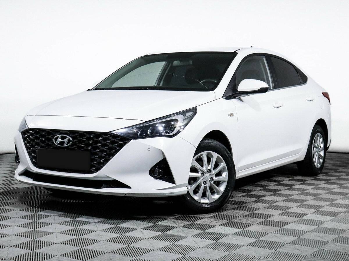 Hyundai Solaris 2021 года с пробегом. Посмотреть фото