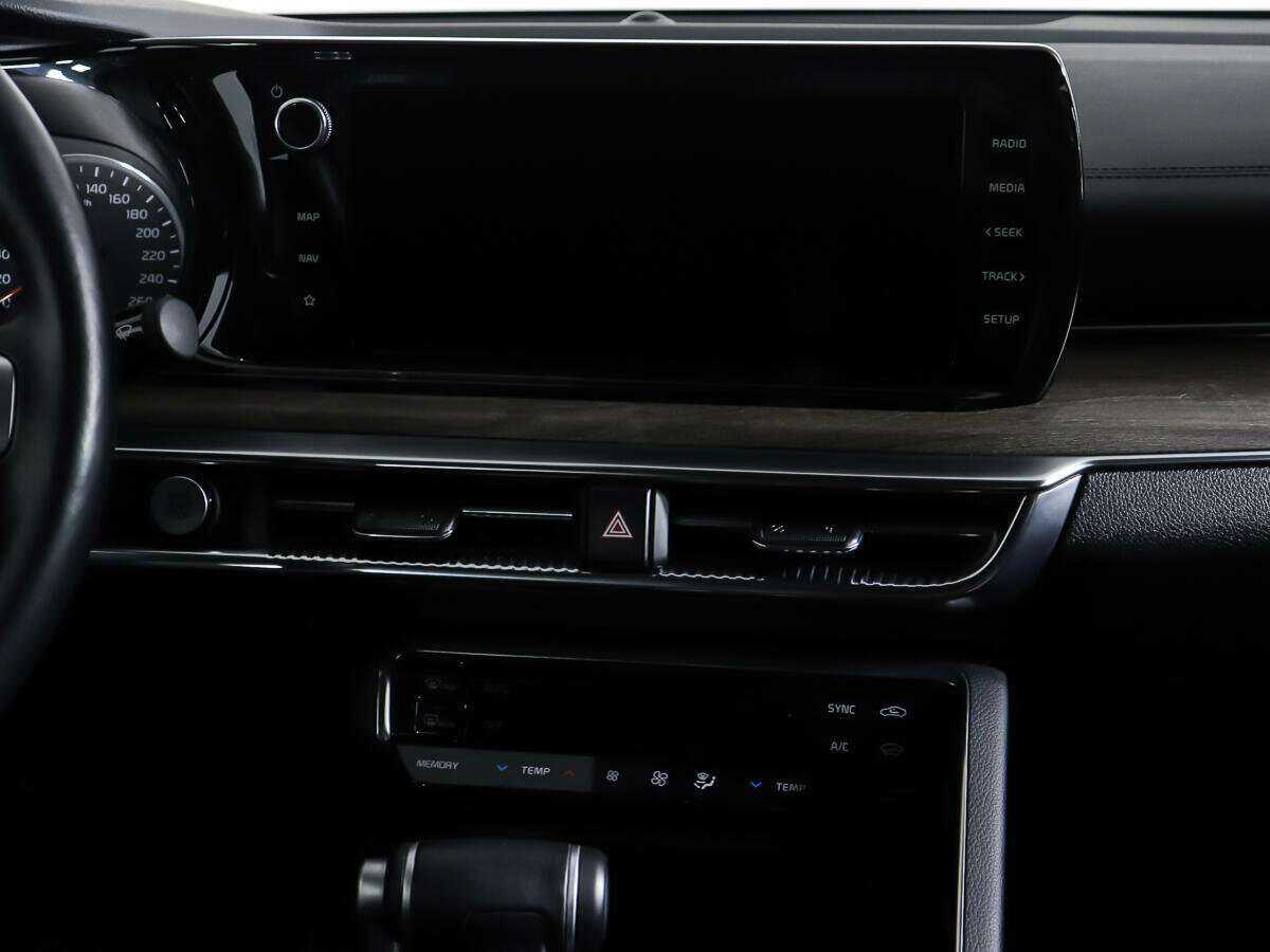 Kia K5 2020 года с пробегом. Фото: #11