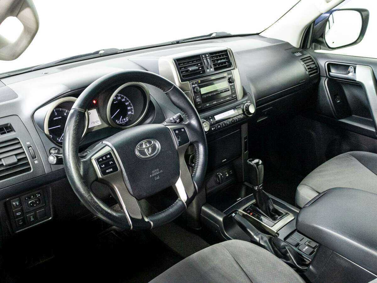 Toyota Land Cruiser Prado 2012 года с пробегом. Фото: #9