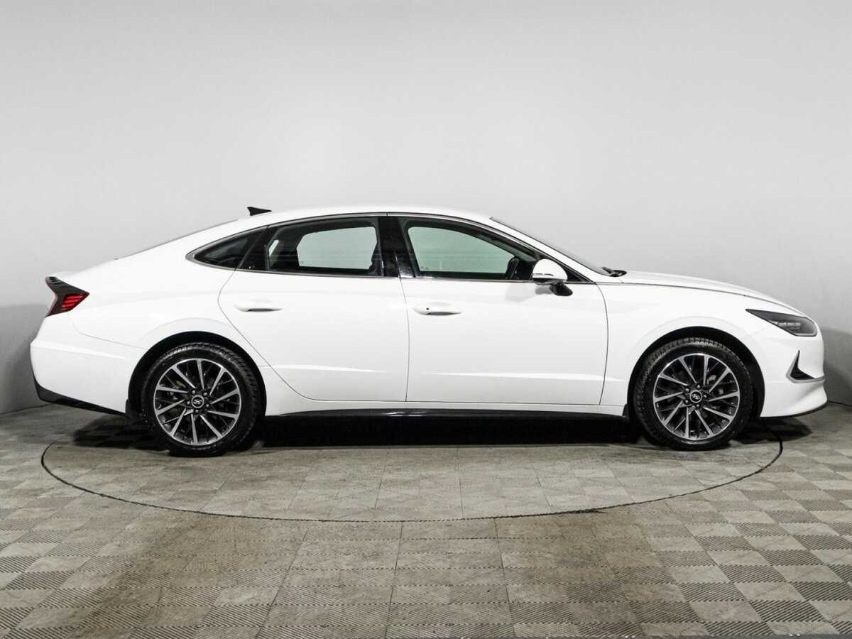 Hyundai Sonata 2022 года с пробегом. Фото: #3