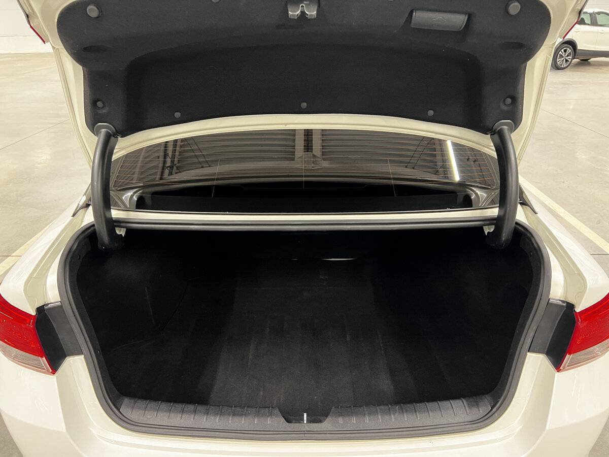 Kia K5 2017 года с пробегом. Фото: #9