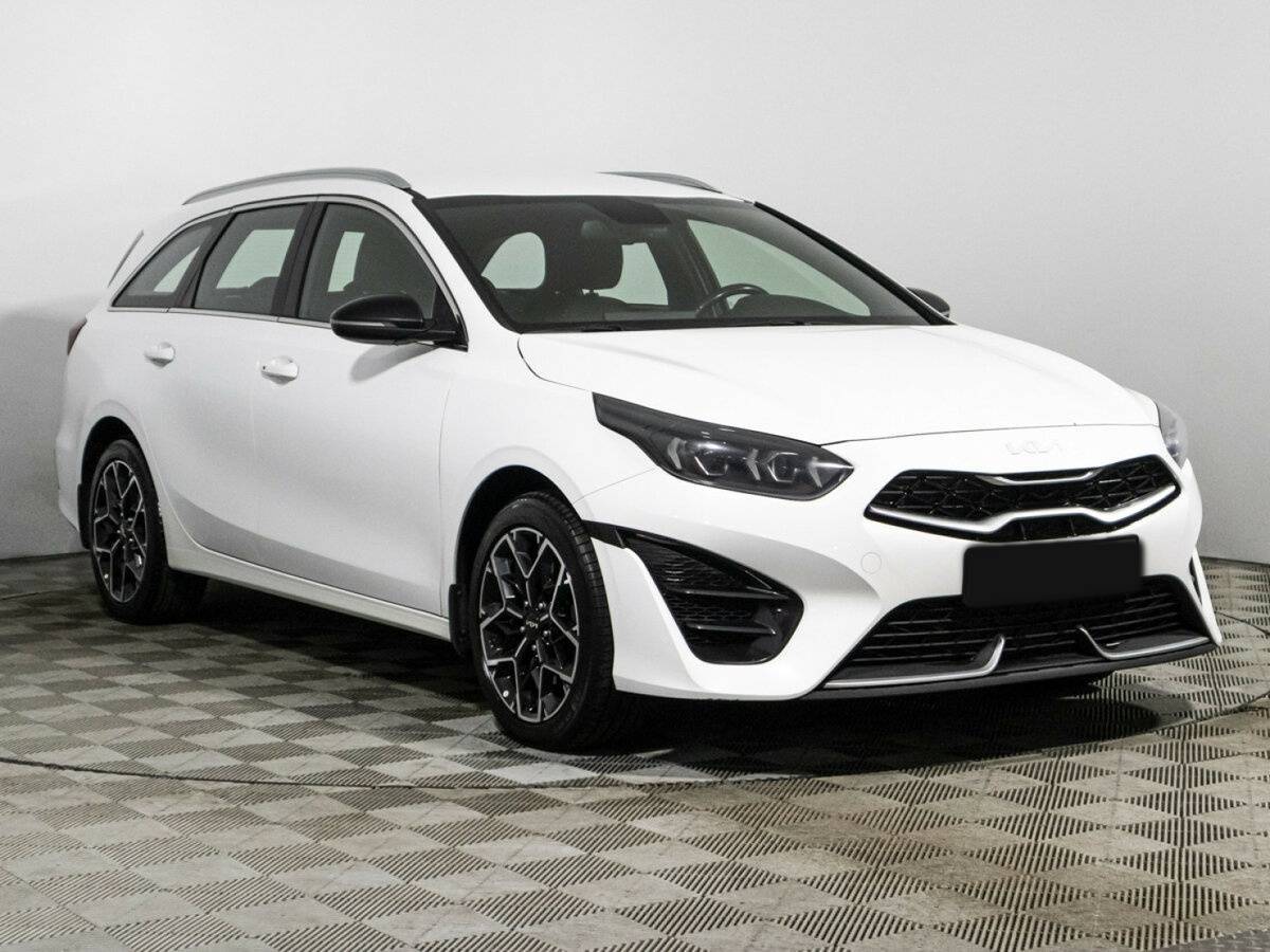 Kia Ceed 2021 года с пробегом. Фото: #2